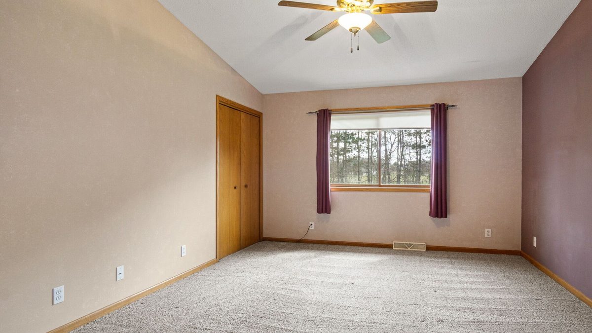 5211 Hamilton Avenue Eau Claire WI 54701 — photo 30