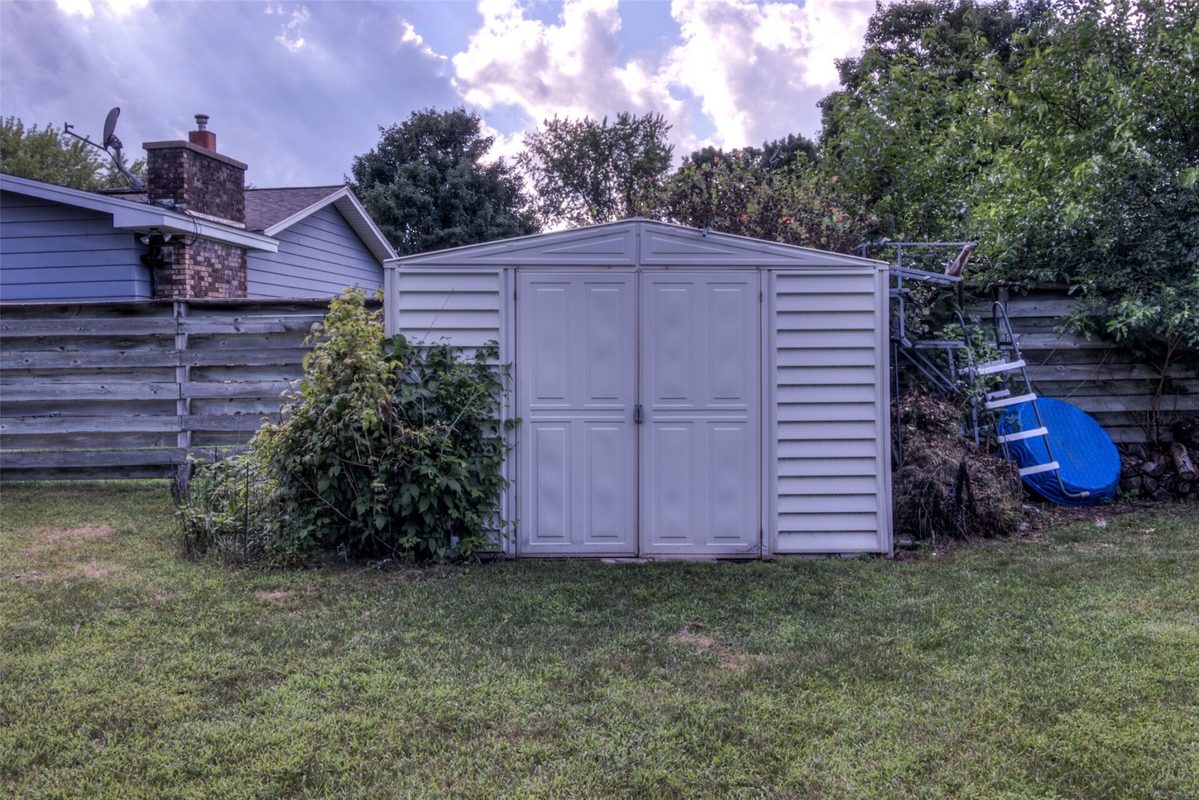 1216 Blueberry Drive, Eau Claire, WI