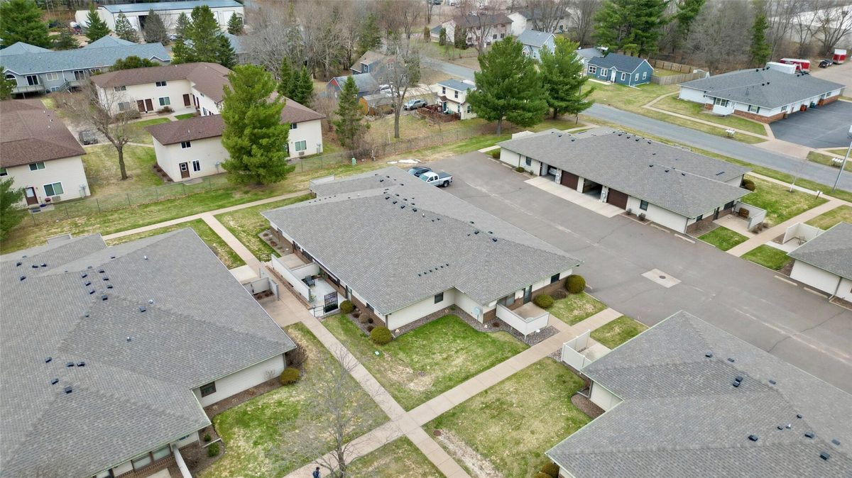 3434 Miller Street Eau Claire WI 54701 — photo 29