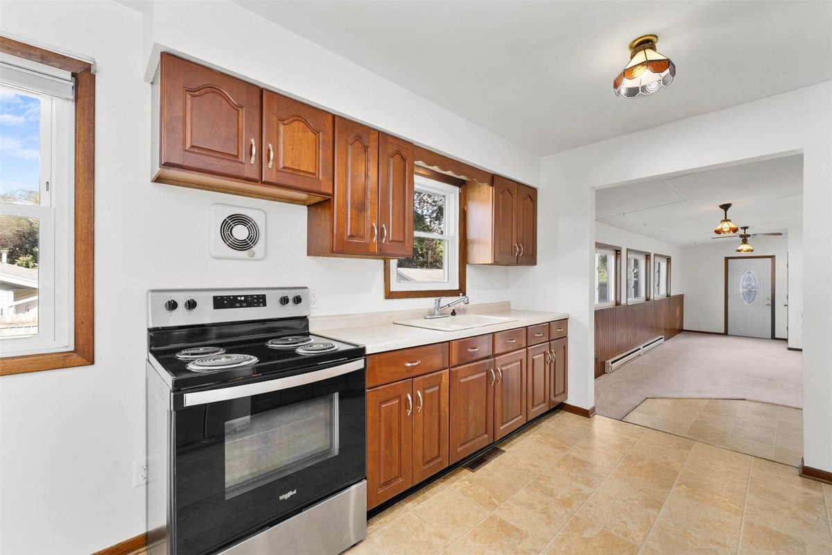 3025 Glenhaven Place, Eau Claire WI 54703 - Residential house for sale - MLS #1604593 - image10