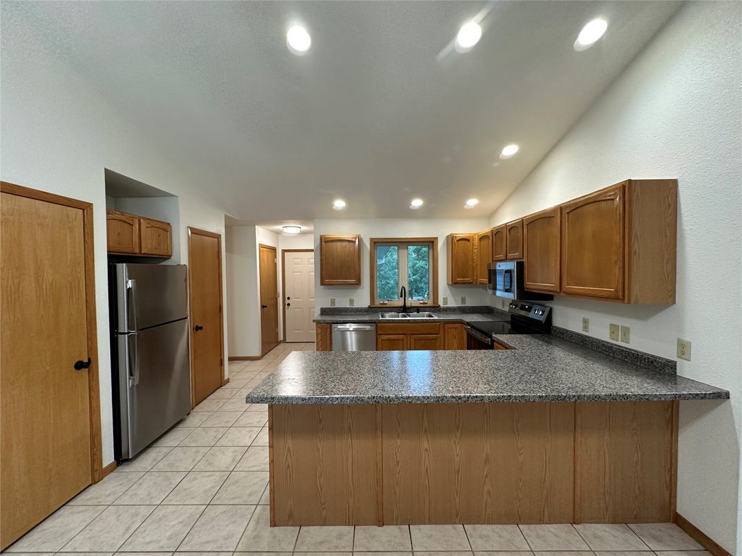 2610 Mont Claire Road, Eau Claire WI 54703 - Residential house for sale - MLS #1605294 - image4