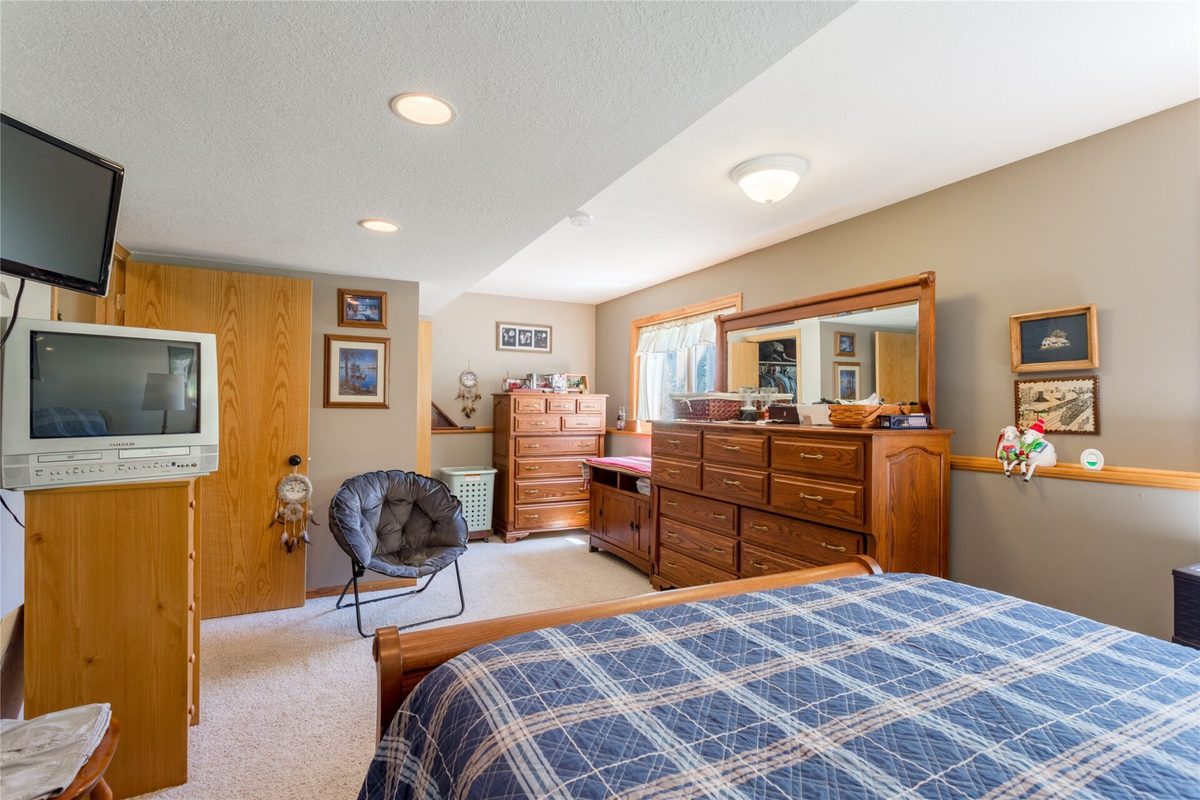 956 Sunflower Way, Amery, WI