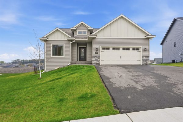 6442 Burr Oak Lane, Eau Claire WI — $475,000