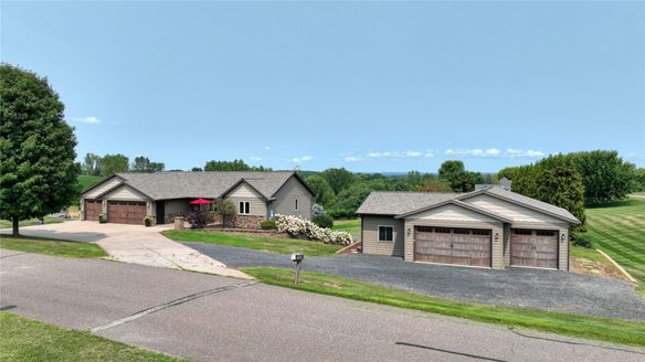 1768 186th Street, Chippewa Falls WI 54729 - Residential house for sale - MLS #1604090 - image1