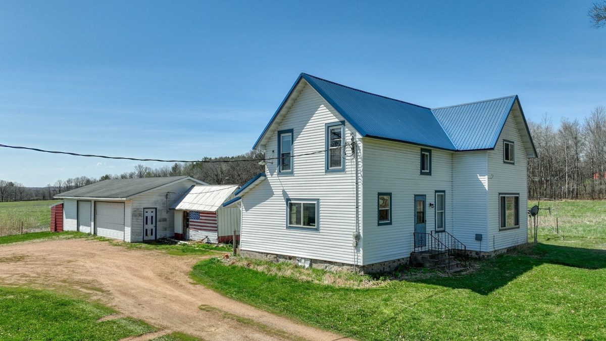 24317 45th Avenue, Cadott WI 54727 - Farm house for sale - MLS #1598765 - image29