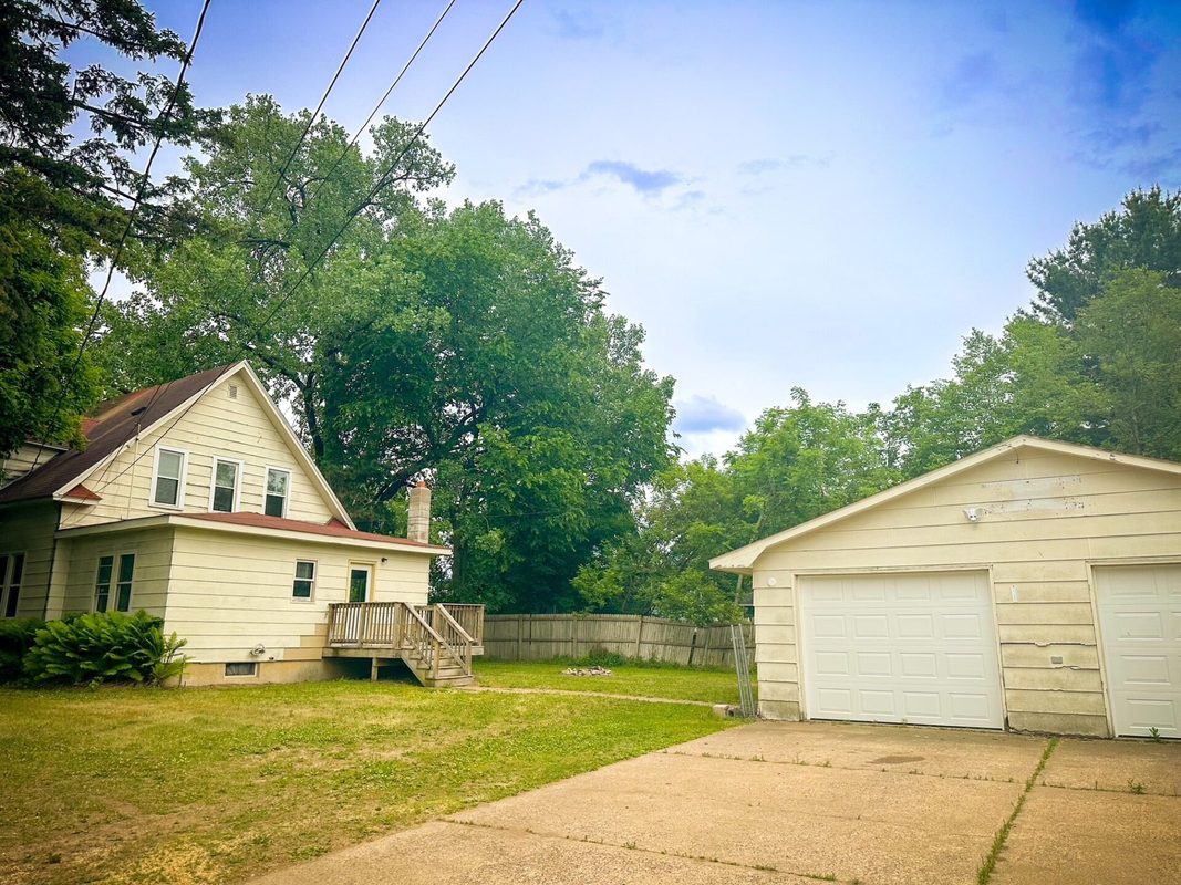 1703 7th Street, Menomonie WI 54751 - ResidentialIncome house for sale - MLS #1604987 - image2