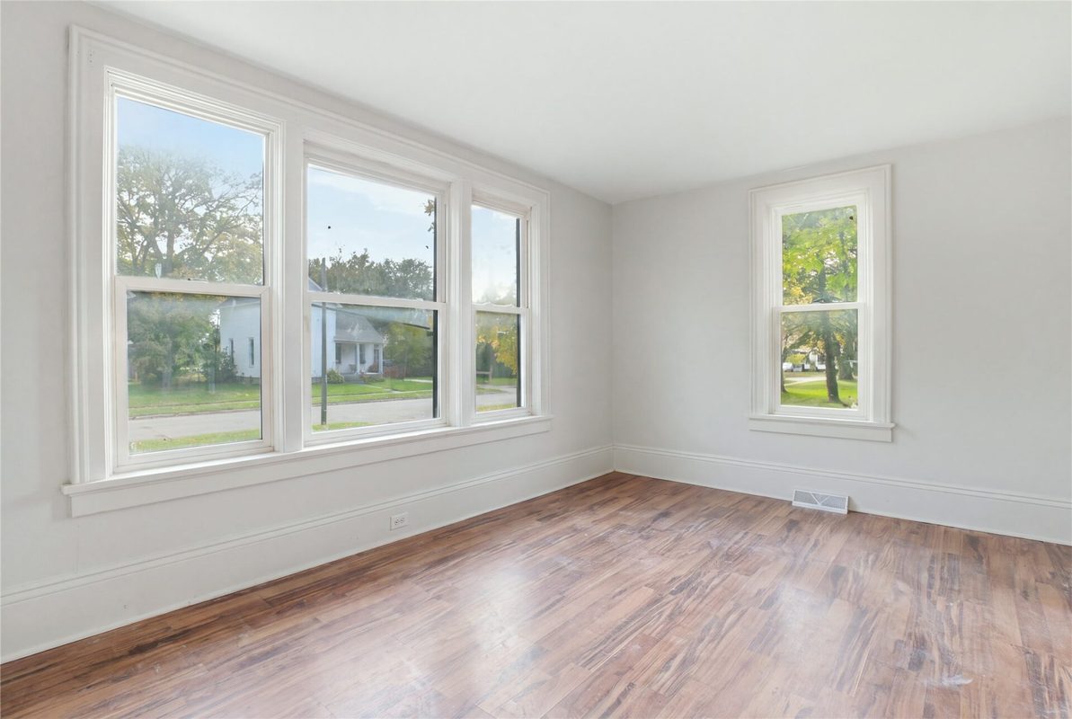 1014 Summit Street, Eau Claire WI 54703 - ResidentialIncome house for sale - MLS #1605706 - image15