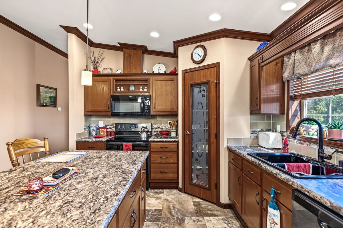 1820 5th Avenue, Bloomer WI 54724 - Residential house for sale - MLS #1604298 - image18