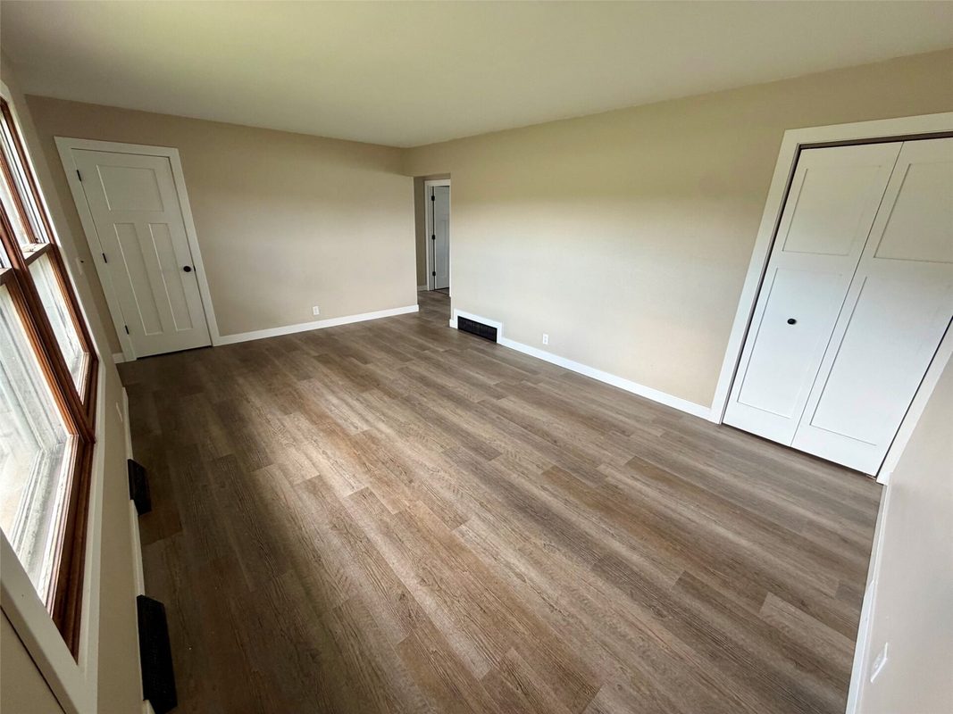 650-652 MacArthur Avenue, Eau Claire WI 54701 - ResidentialIncome house for sale - MLS #1604357 - image2