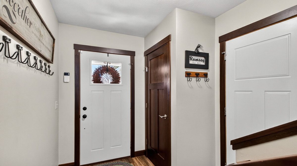 1929 Gooder Street Eau Claire WI 54703 — photo 17