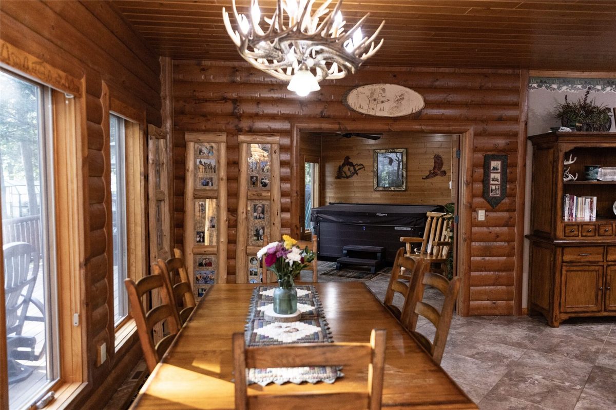W5405 Park Place, Spooner, WI