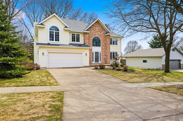 1011 Thompson Drive, Altoona, WI