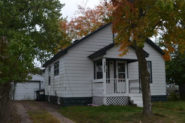 1223 Barron Street Eau Claire WI 54703