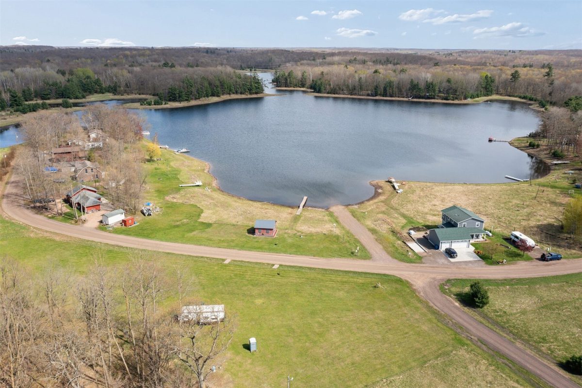 316 Wennenberg Shore Drive, Shell Lake WI 54871 - Residential house for sale - MLS #1599415 - image2