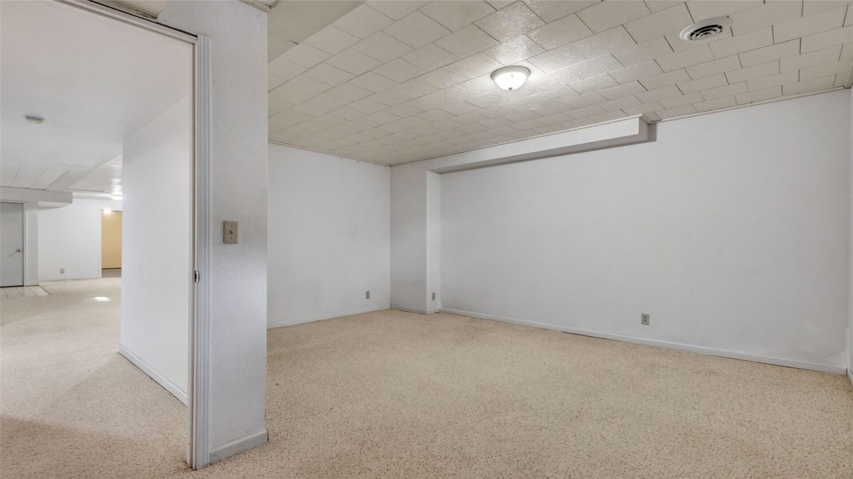 3657 Oak Hill Place, Eau Claire WI 54703 - Residential house for sale - MLS #1605990 - image32