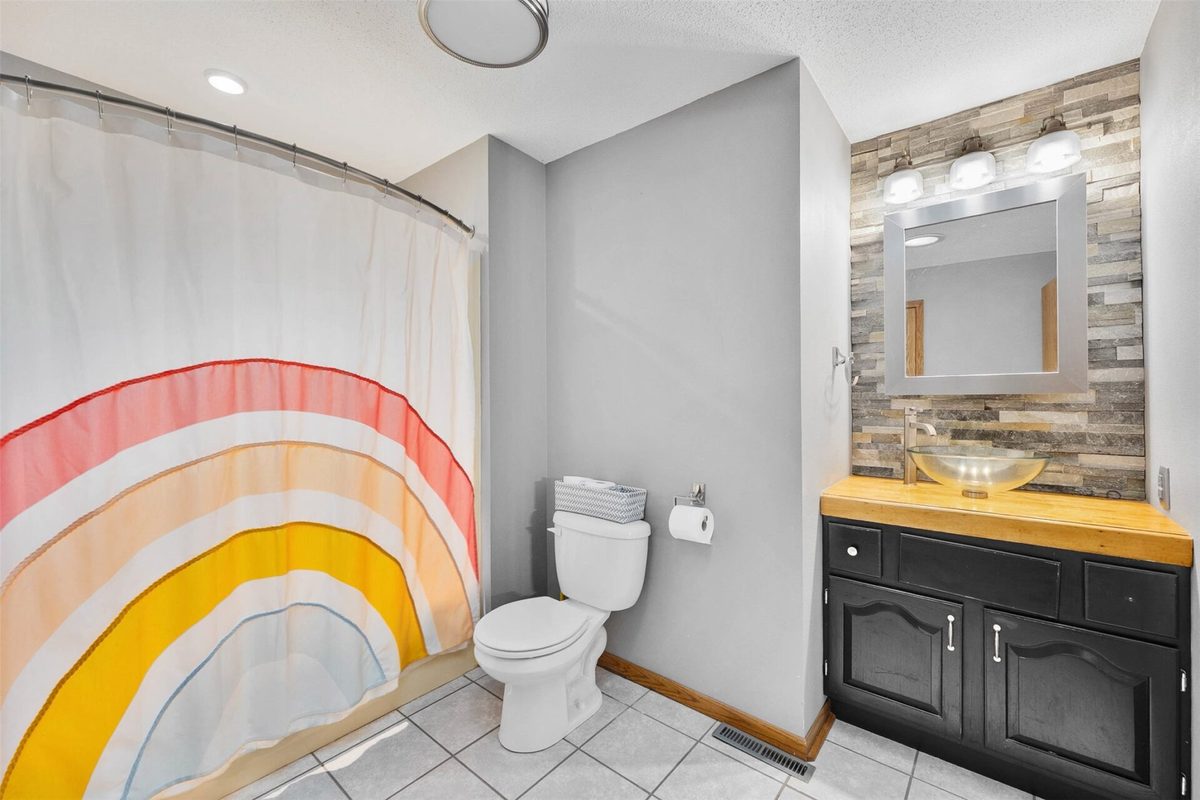 7865 Blue Valley Drive, Eau Claire WI 54703 - Residential house for sale - MLS #1604922 - image26