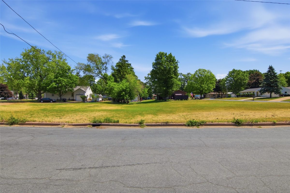 1406 Stout Road, Menomonie, WI
