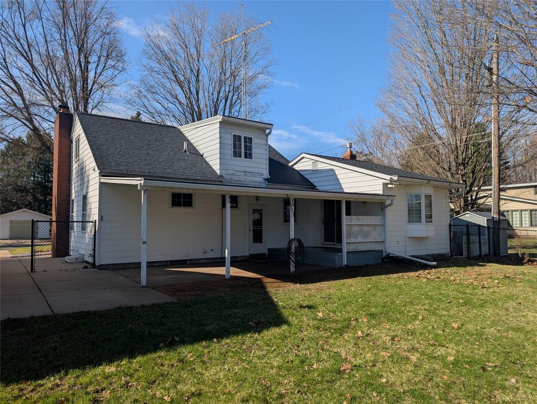 1521 6th Avenue Menomonie WI 54751 — photo 7