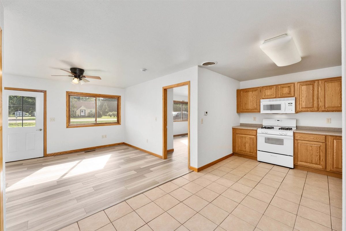 1013 Division Street, Withee WI 54498 - ResidentialIncome house for sale - MLS #1604914 - image10