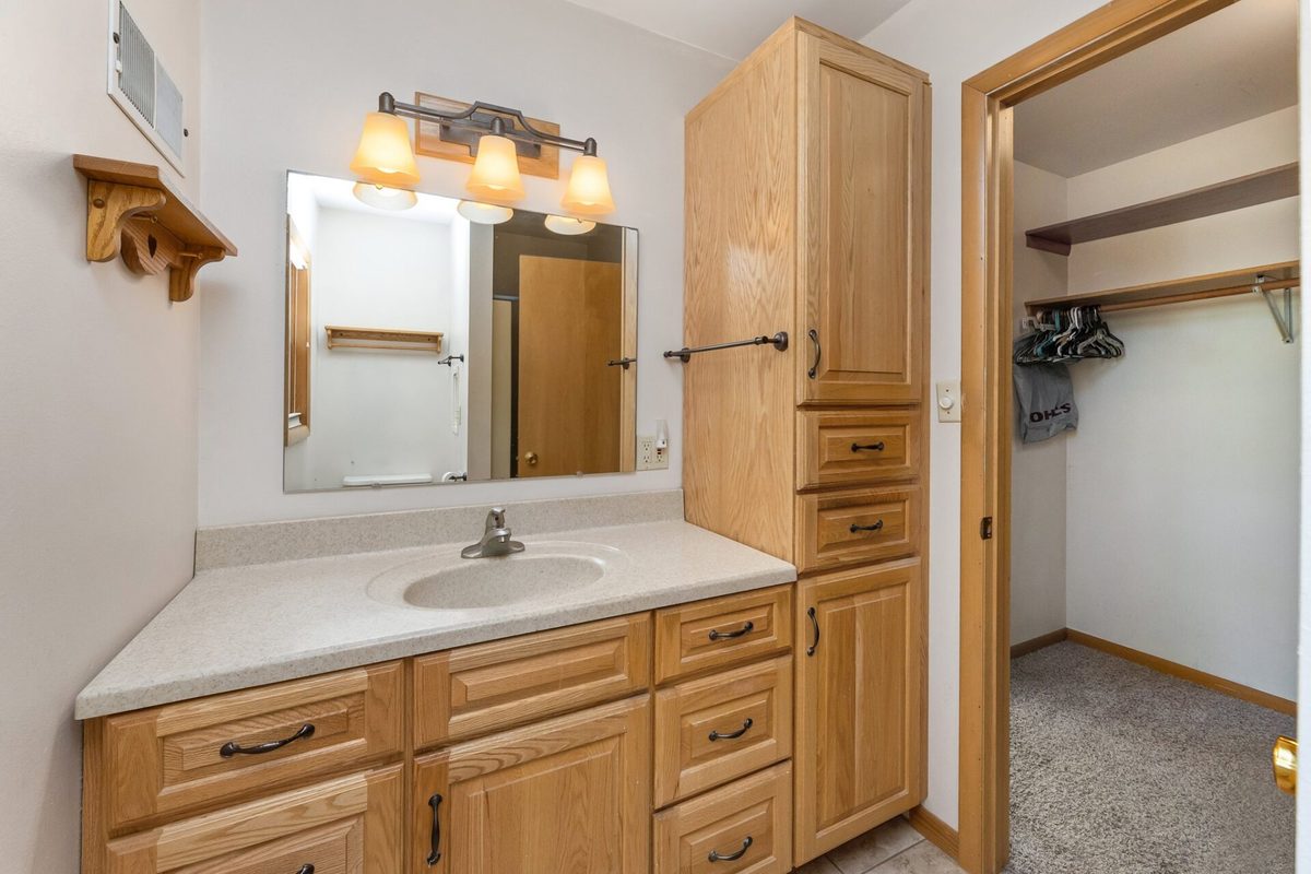 N7084 US Highway 12, Black River Falls WI 54615 - Residential house for sale - MLS #1601056 - image19