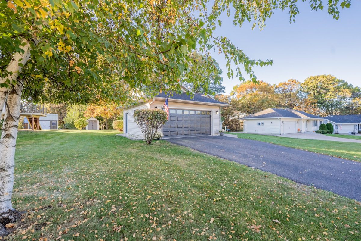 2411 Kenora Parkway, Eau Claire WI 54703 - Residential house for sale - MLS #1606120 - image41