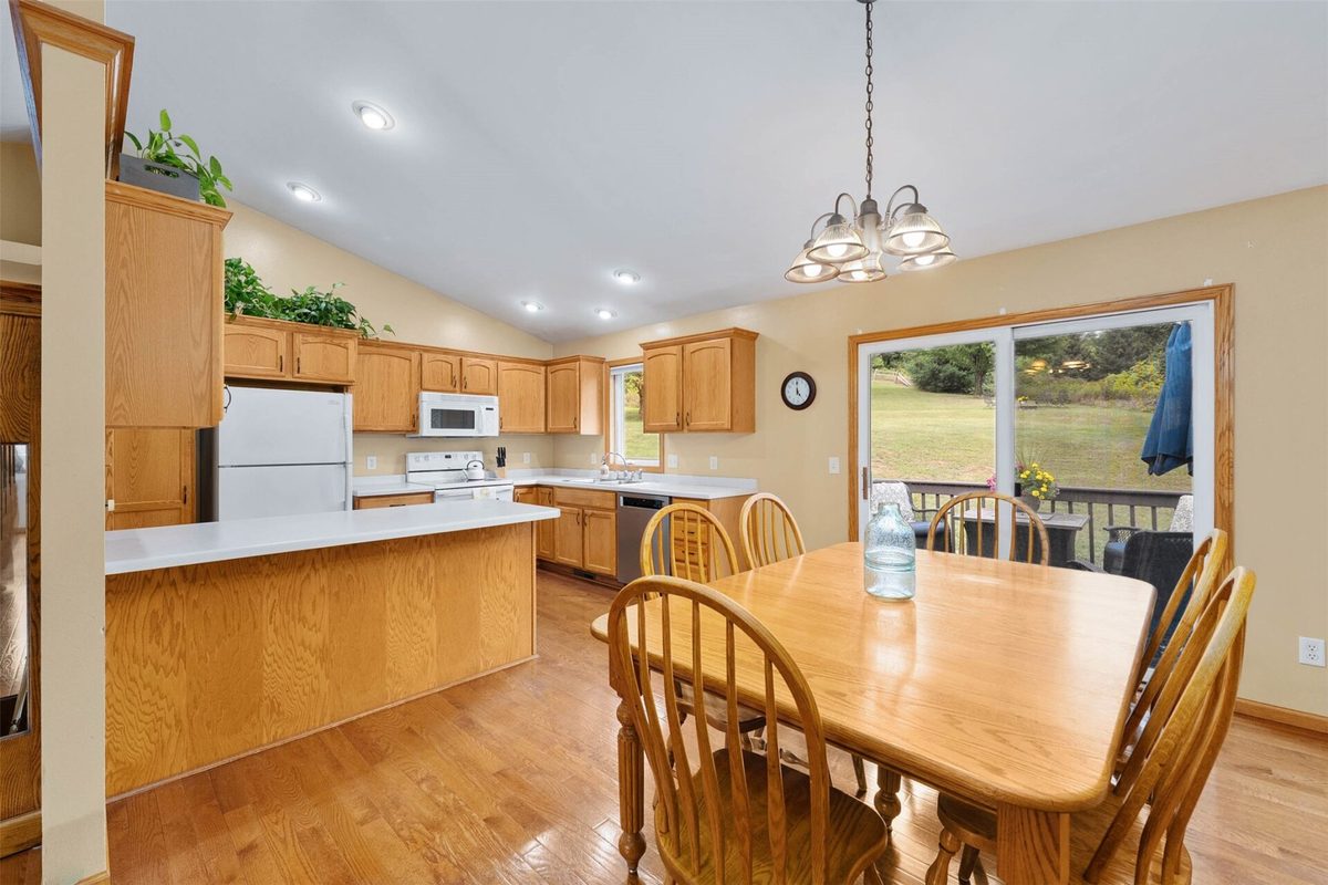 221 La Mans Lane, Eau Claire WI 54703 - Residential house for sale - MLS #1604868 - image12