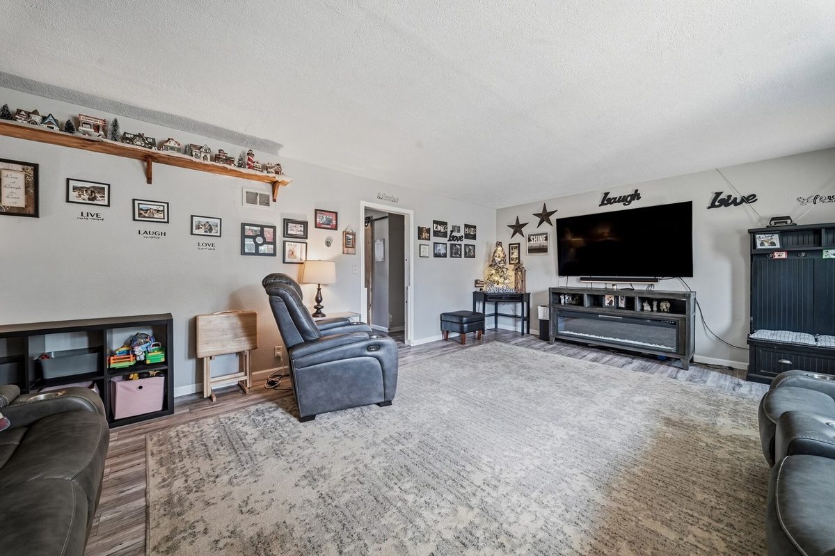 242 2nd Avenue, Chippewa Falls WI 54729 - Residential house for sale - MLS #1604340 - image4