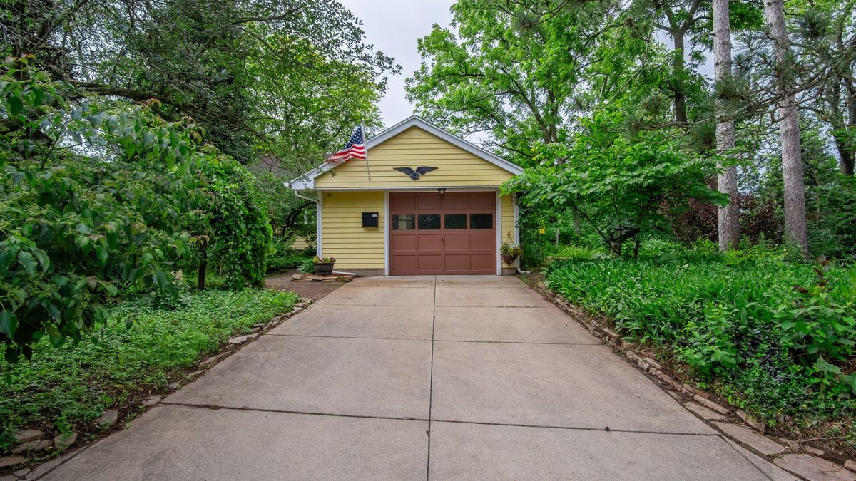 422 Central Street, Chippewa Falls WI 54729 - Residential house for sale - MLS #1602890 - image2