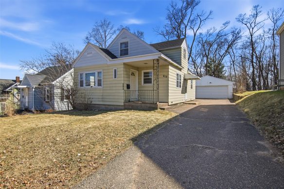 615 Vine Street, Eau Claire, WI