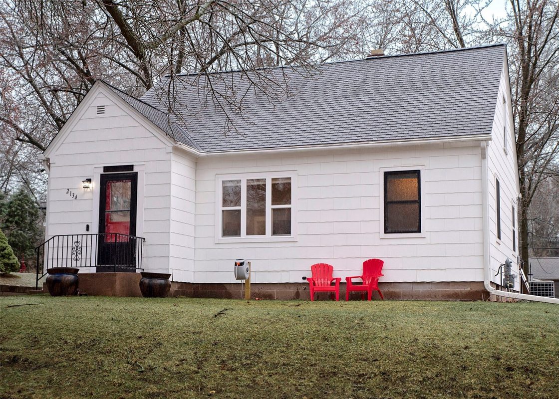2134 14th Street Eau Claire WI 54703 — photo 2