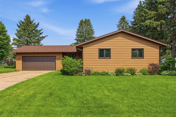 4725 Rudolph Road, Eau Claire WI 54701 - Residential house for sale - MLS #1602358 - image1