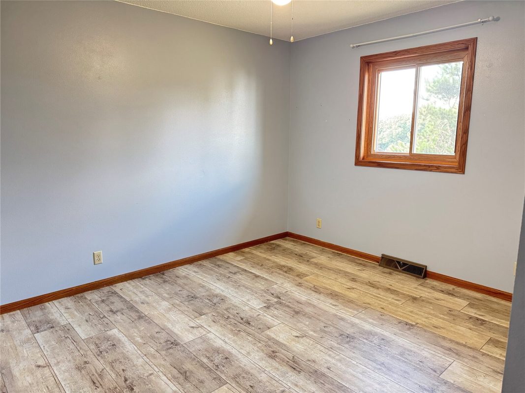 4002 Oak Knoll Drive, Eau Claire WI 54701 - Residential house for sale - MLS #1604569 - image21