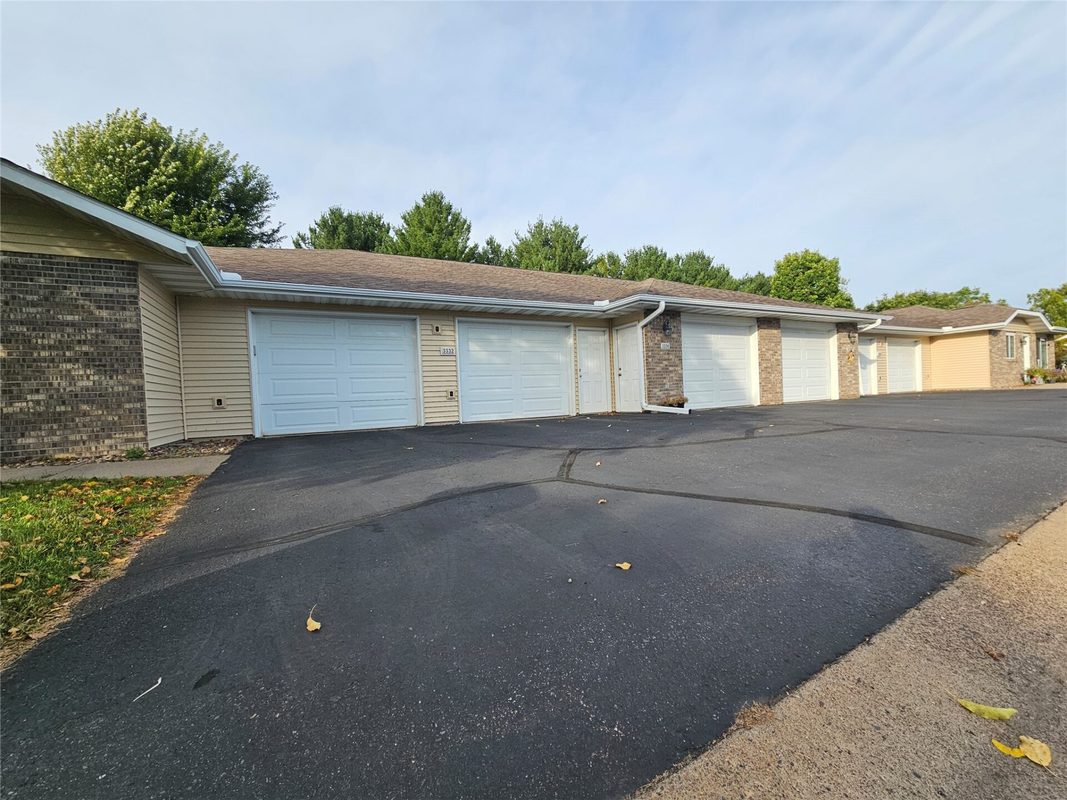 3330 Robin Meadows Lane, Eau Claire WI 54701 - Residential house for sale - MLS #1605117 - image21