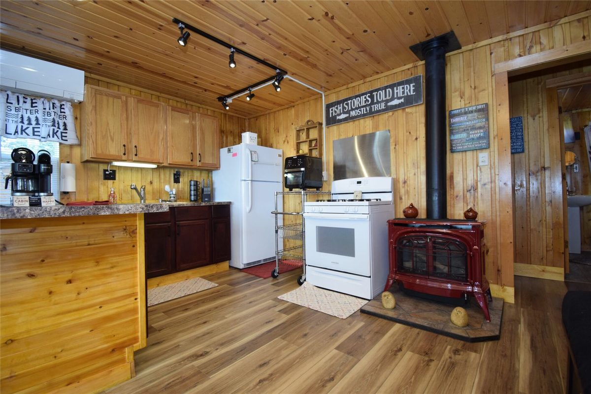 6587 Blue Heron Bay Drive, Siren WI 54872 - Residential house for sale - MLS #1604342 - image15