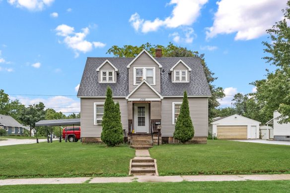 1702 Altoona Avenue, Eau Claire WI 54701 - Residential house for sale - MLS #1602177 - image1