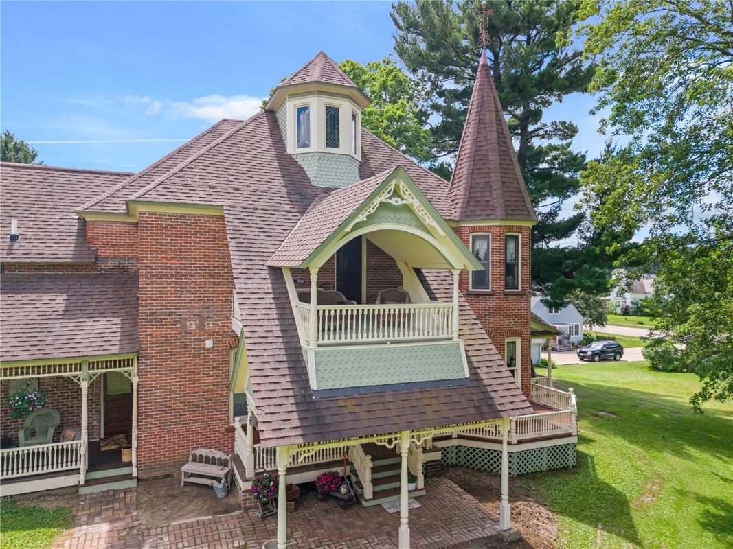 22961 Church Street, Ettrick, WI