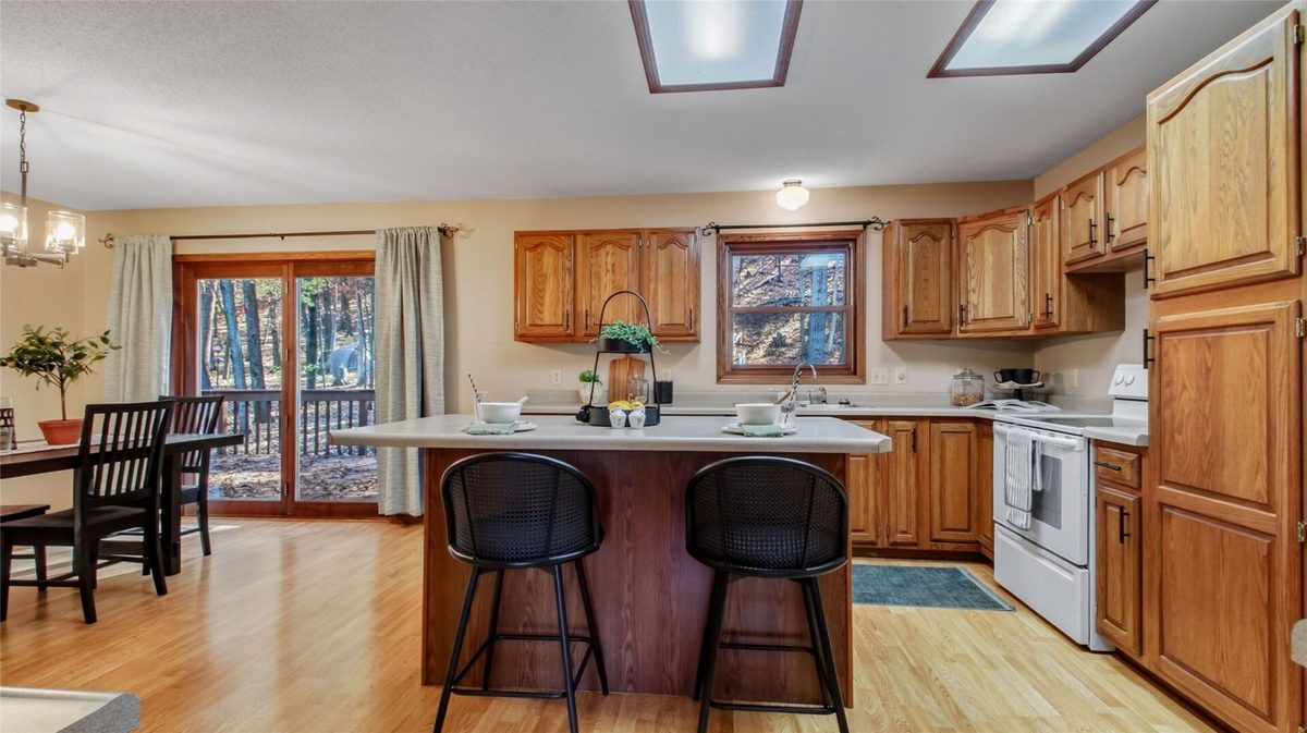 3657 Oak Hill Place, Eau Claire WI 54703 - Residential house for sale - MLS #1605990 - image11