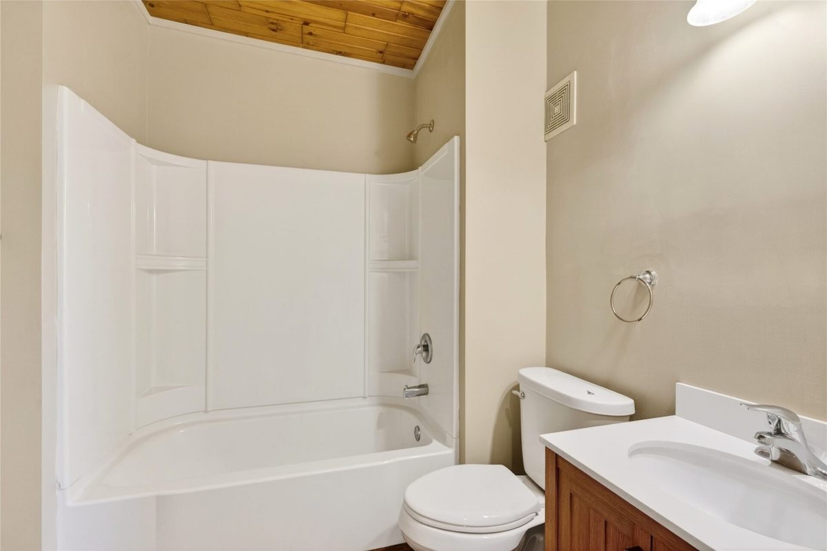 816 Summit Street, Spooner WI 54801 - Residential house for sale - MLS #1600786 - image29