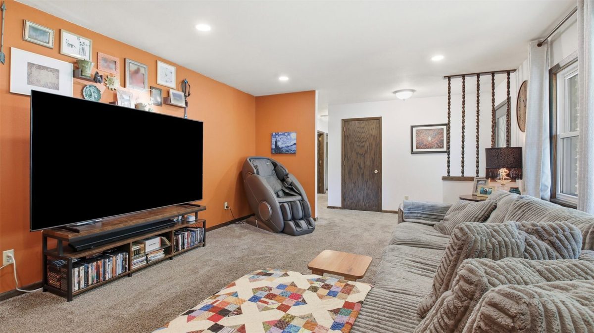 1819 Grandview Drive, Eau Claire WI 54703 - Residential house for sale - MLS #1603992 - image12