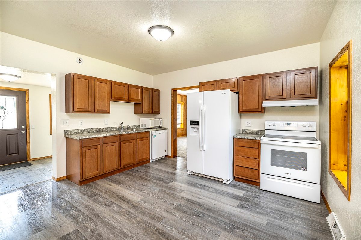 214 Roosevelt Road, Black River Falls WI 54615 - Residential house for sale - MLS #1602875 - image20