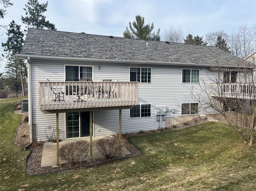 2913 Bethel Street, Eau Claire WI 54703 - Residential house for sale - MLS #1599524 - image2