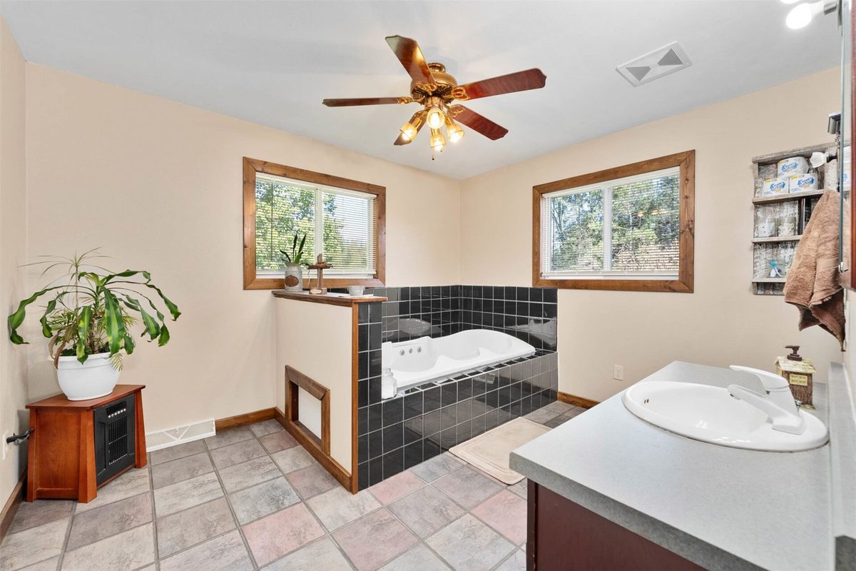 W8680 Perkinstown Avenue, Medford WI 54451 - Residential house for sale - MLS #1605035 - image19