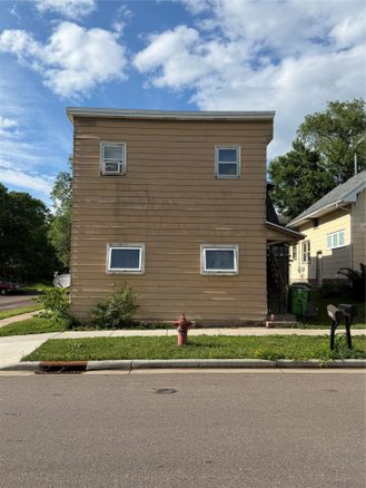 1202 Omaha Street, Eau Claire WI 54703 - ResidentialIncome house for sale - MLS #1602641 - image1