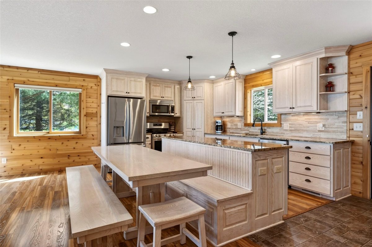 7902N Stone Bay Lane, Hayward, WI — photo 11