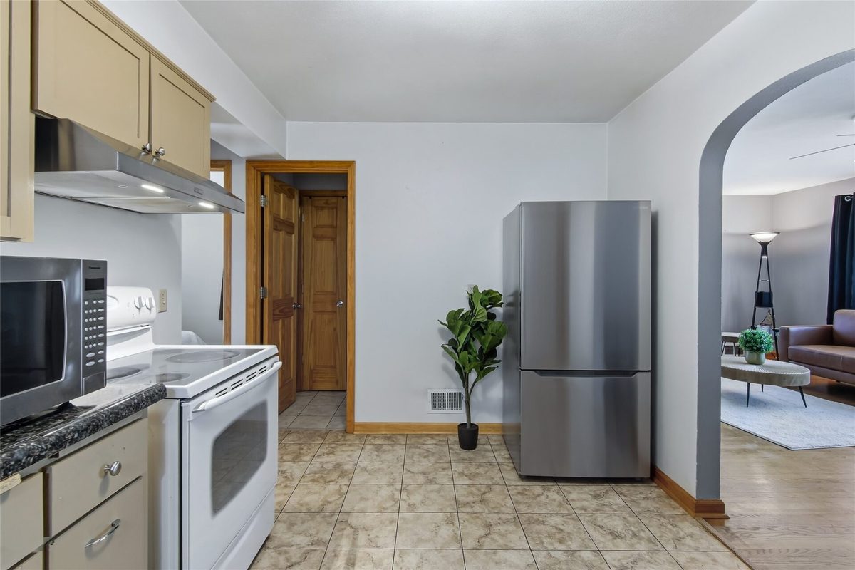 1043 Vine Street, Eau Claire WI 54703 - Residential house for sale - MLS #1605776 - image11