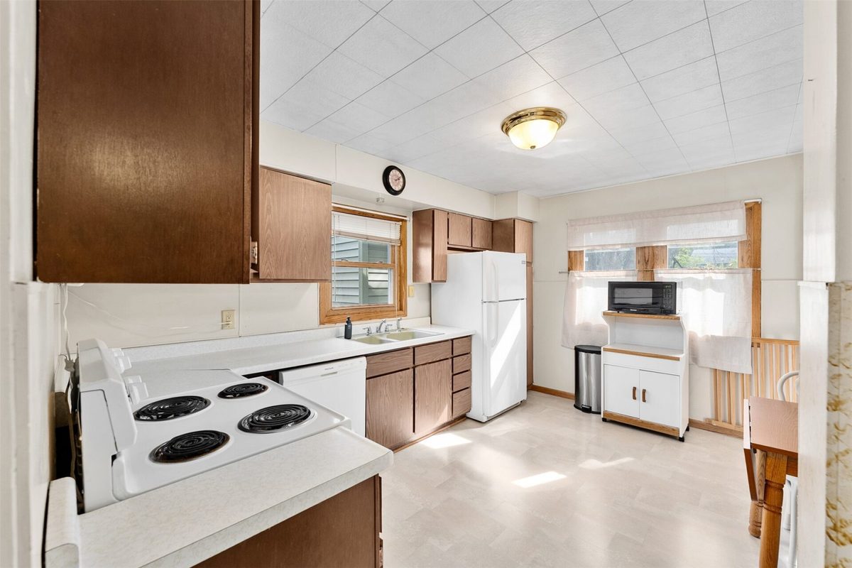 2445 Harrision Street, Eau Claire WI 54703 - Residential house for sale - MLS #1605666 - image35