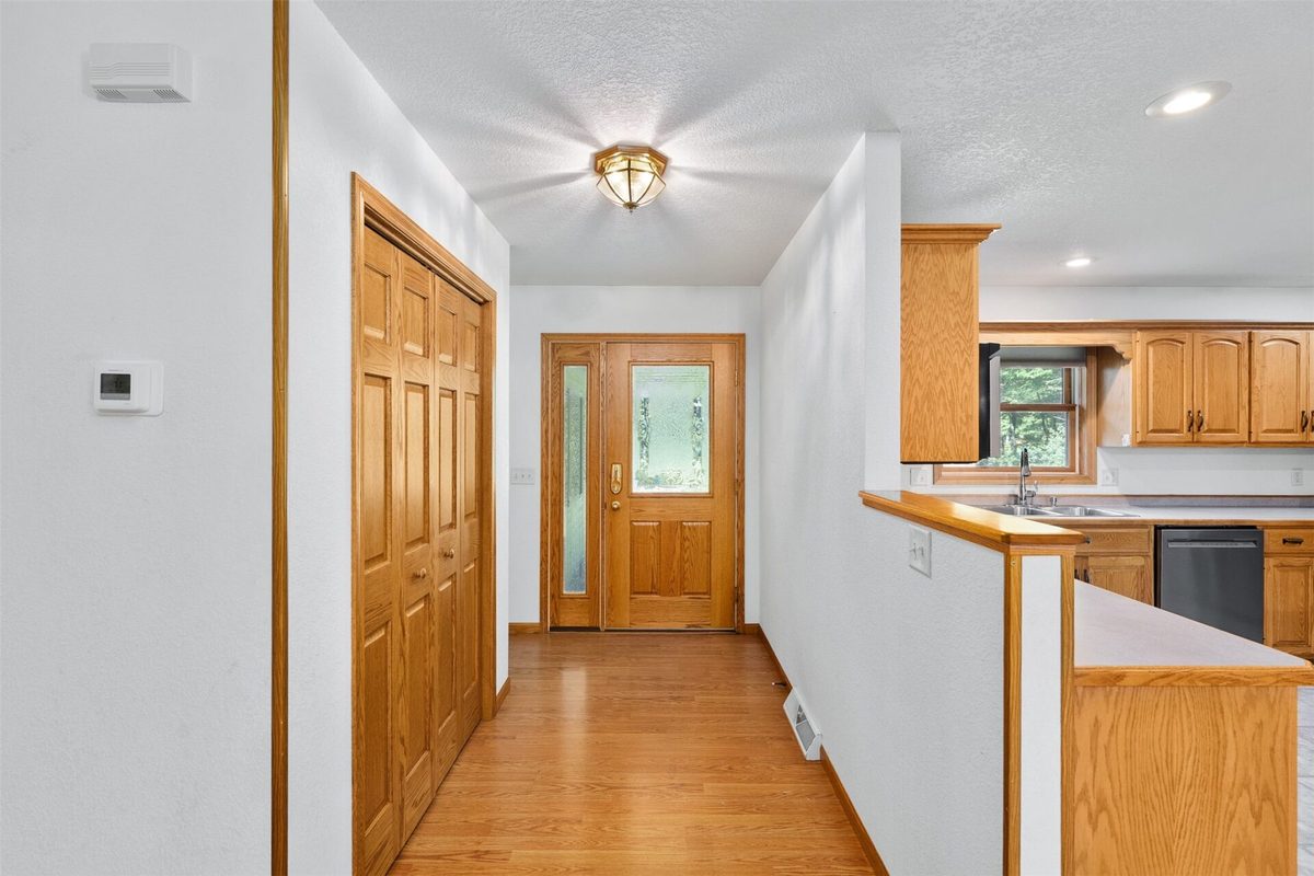 W10284 Deer Print Trail, Black River Falls WI 54615 - Residential house for sale - MLS #1603184 - image6