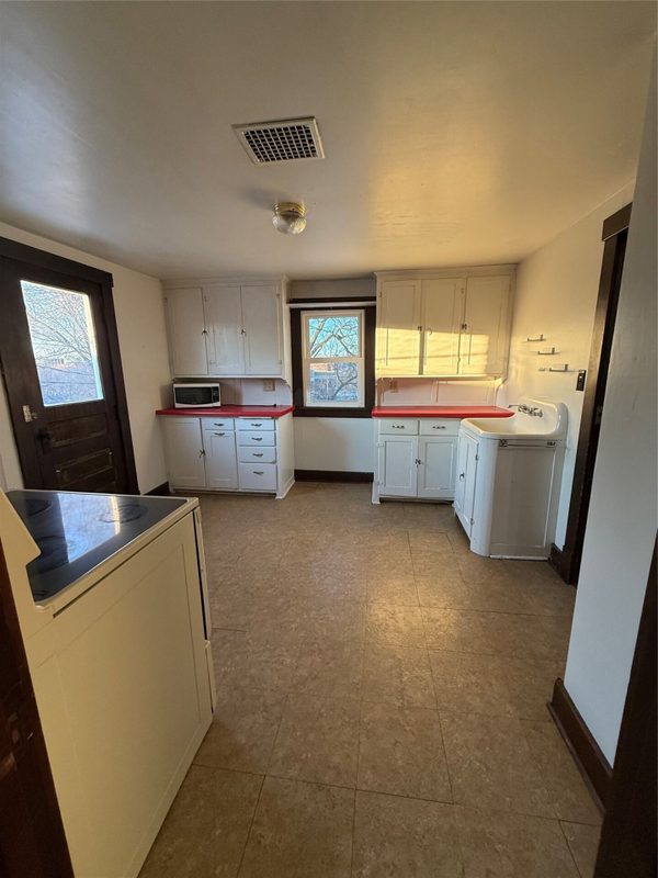 1112 Emery Street, Eau Claire WI 54701 - ResidentialIncome house for sale - MLS #1604804 - image11