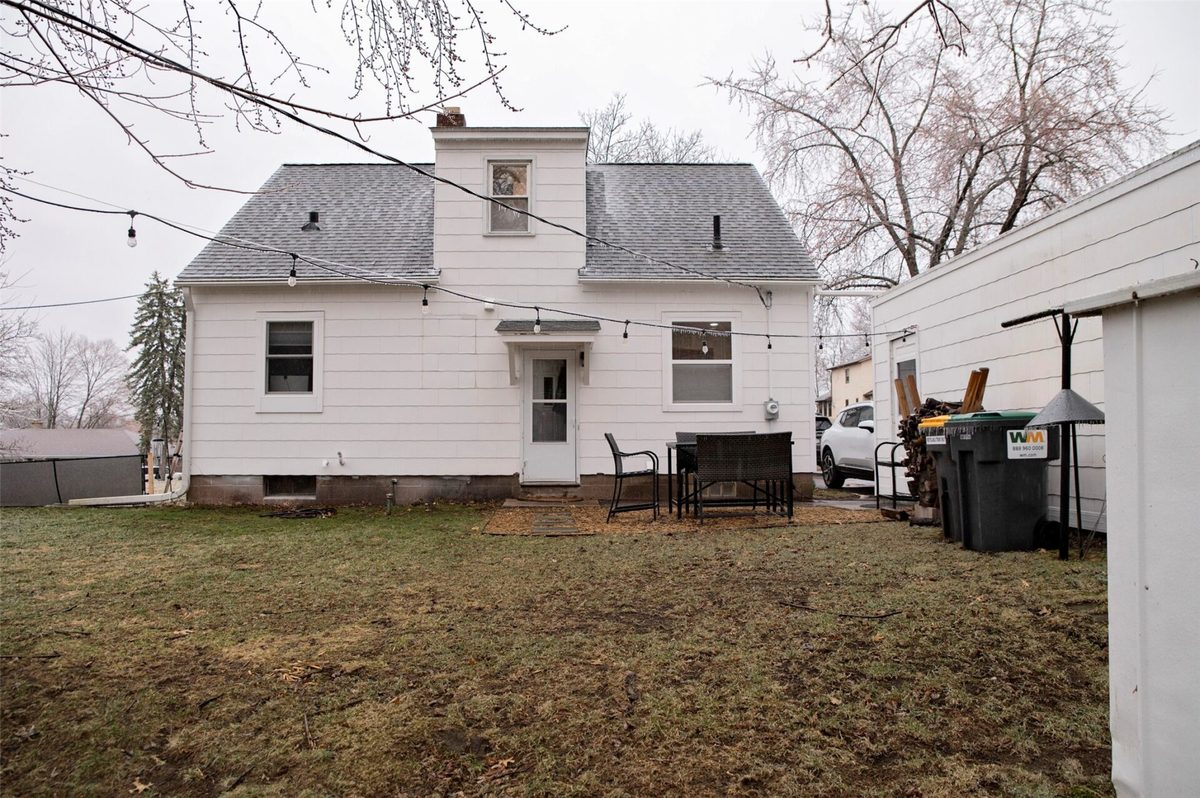 2134 14th Street Eau Claire WI 54703 — photo 36