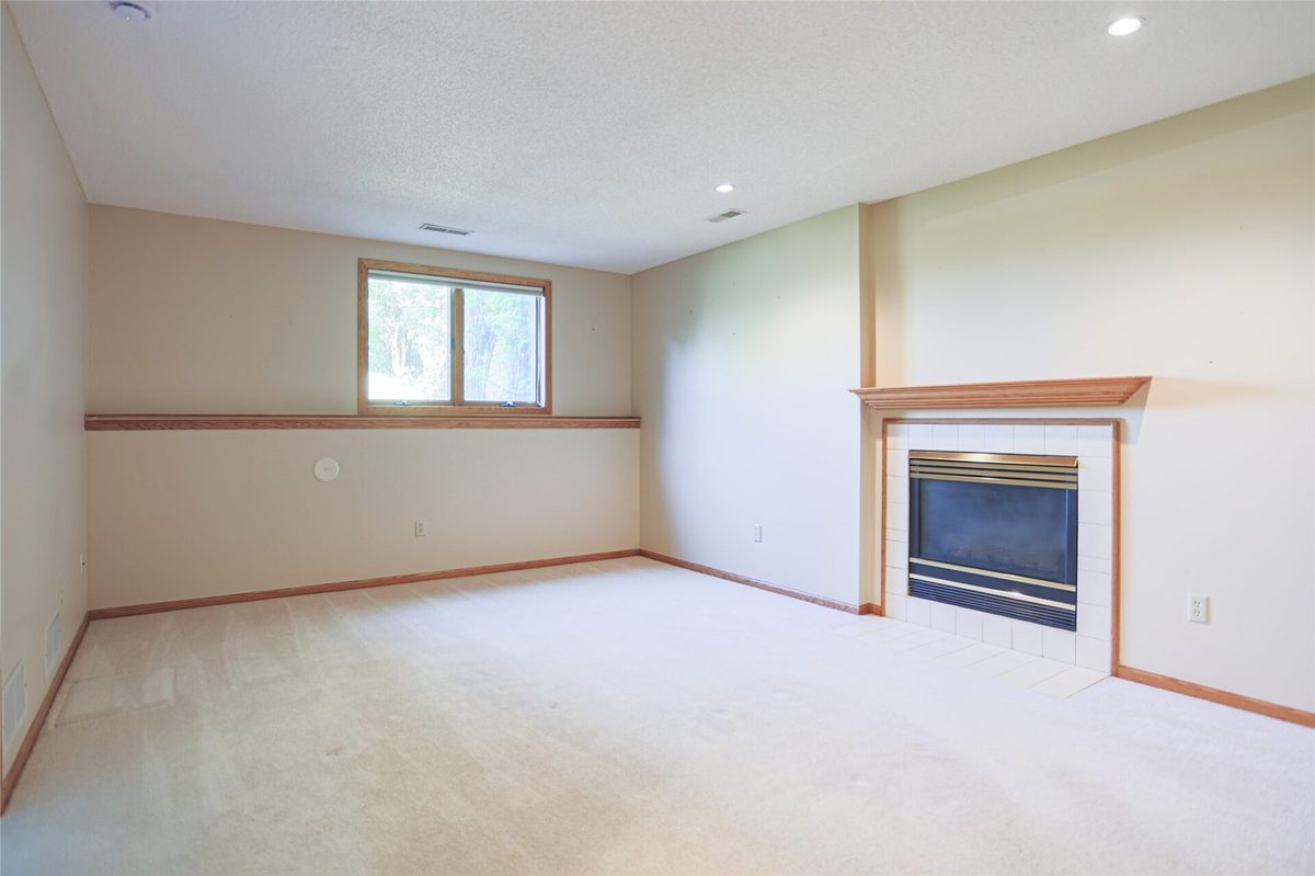 1825 Golf View Drive, River Falls WI 54022 - Residential house for sale - MLS #1601755 - image17